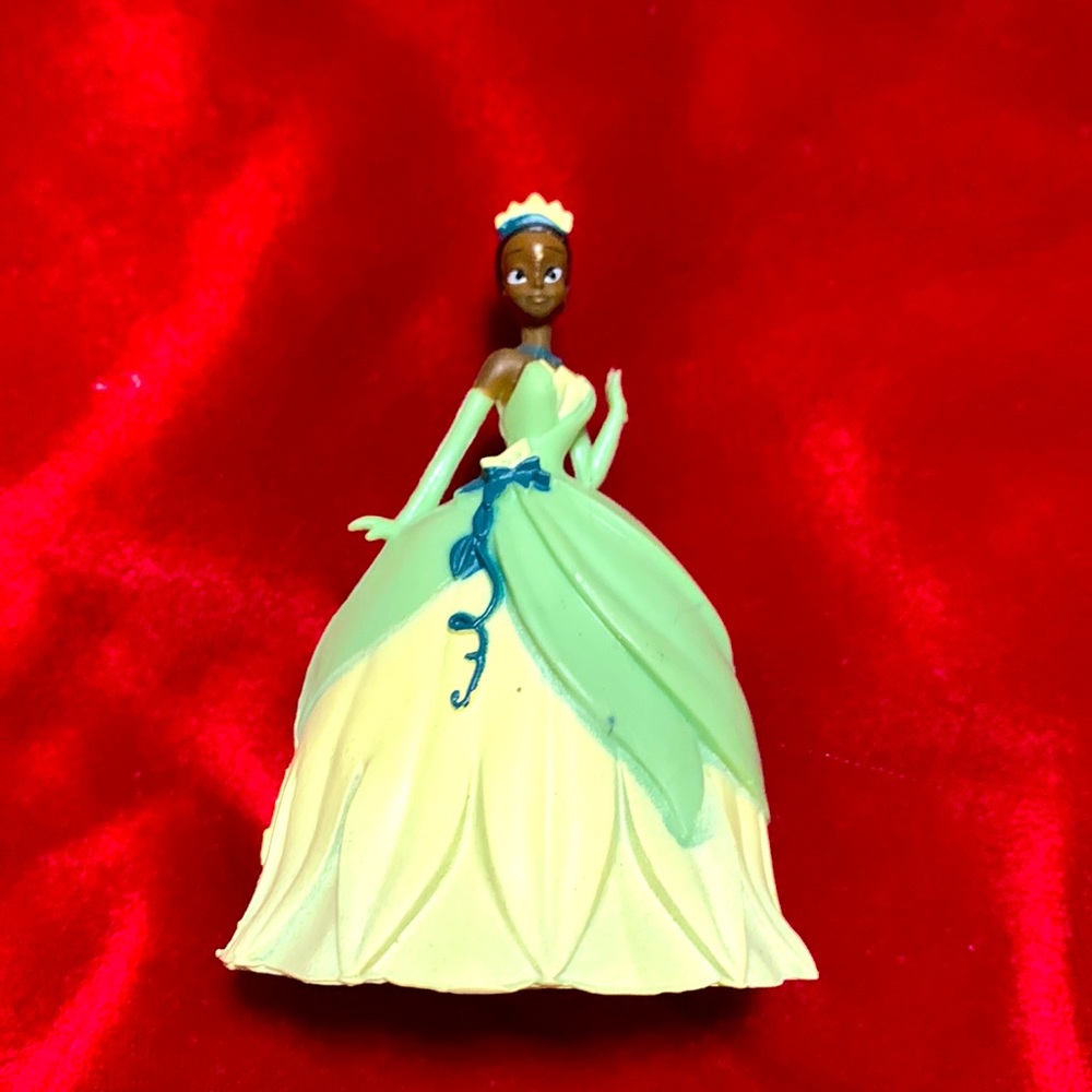 destroys a Disney princess never been played with brand new no marks